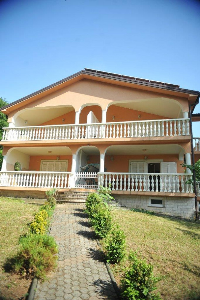 Au&szlig;en, Apartments Viktorija Omi&scaron;alj