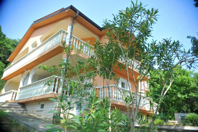 Au&szlig;en, Apartments Viktorija Omi&scaron;alj